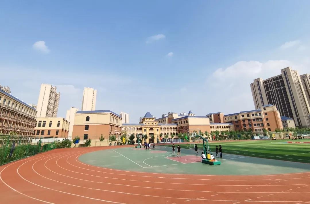 郑州沪华国庆学校